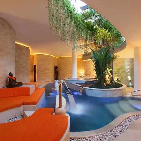 Pullman Bali Legian Beach 